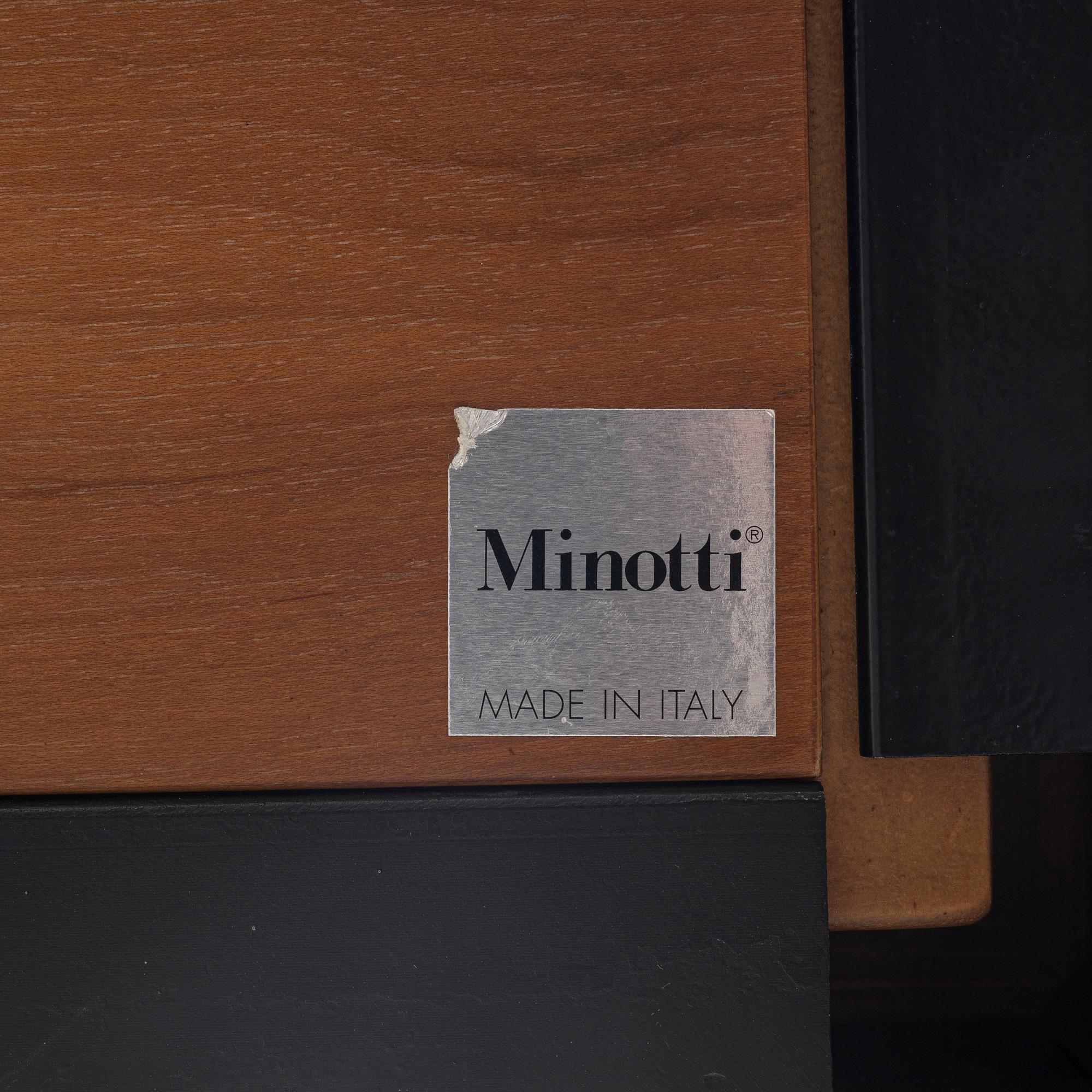 Dining table, Minotti, Italy.