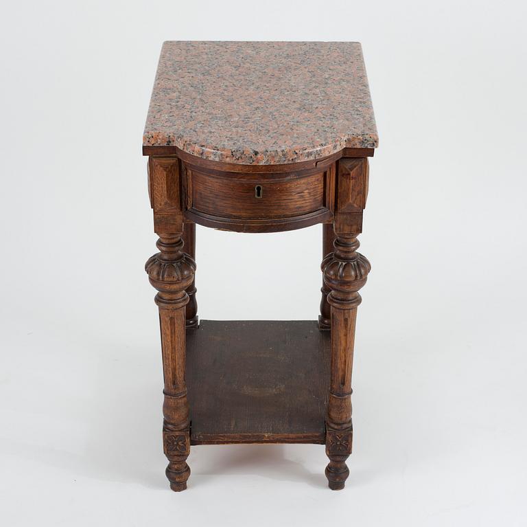 SAMOVARBORD, märkt F. Sinjavin, Sankt Petersburg. (Ф.Синявинь С. Петербург), Ryssland 1800-talets slut.