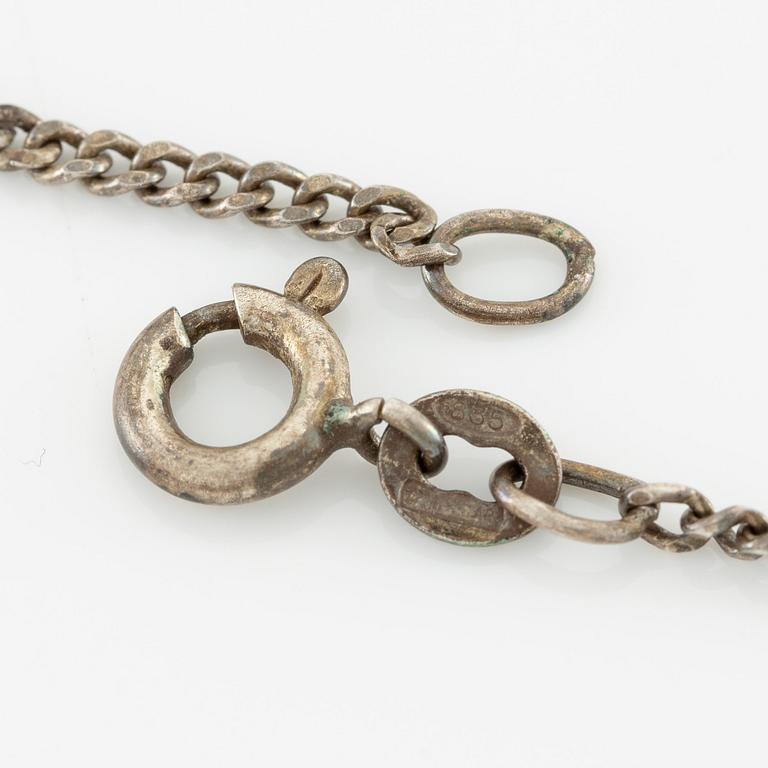 Necklace, silver with drop-cut amethyst and rose-cut diamonds.