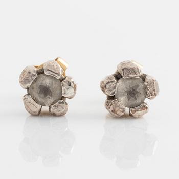 Sandberg, ring with a pair of earrings, silver with white stones.