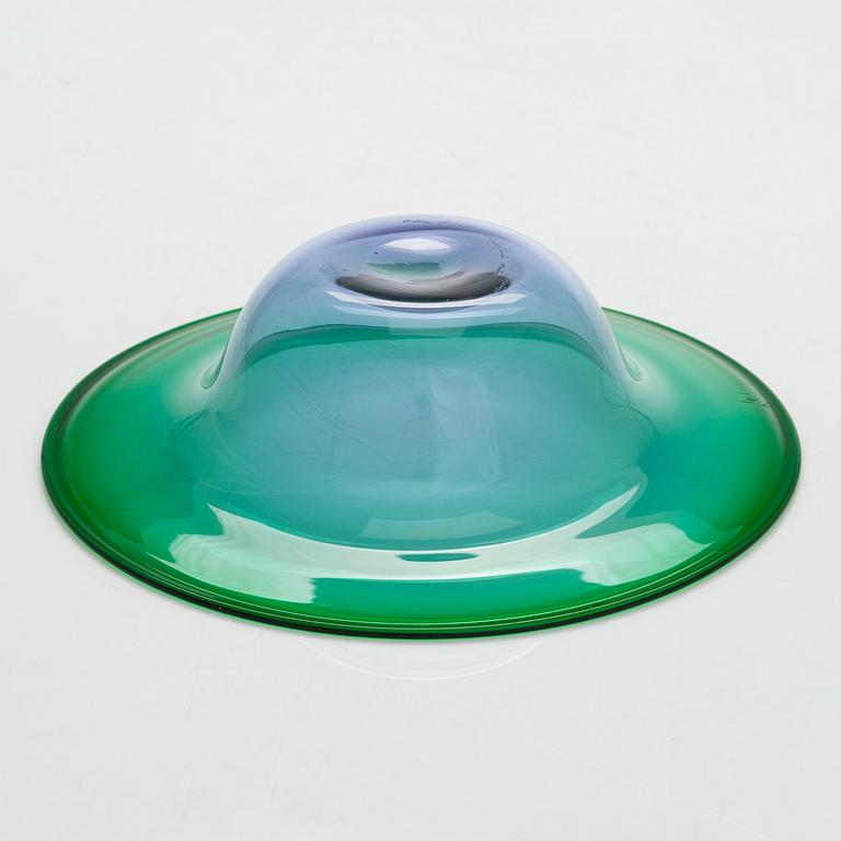 Oiva Toikka, bowl, signed Oiva Toikka, Nuutajärvi, Notsjö.