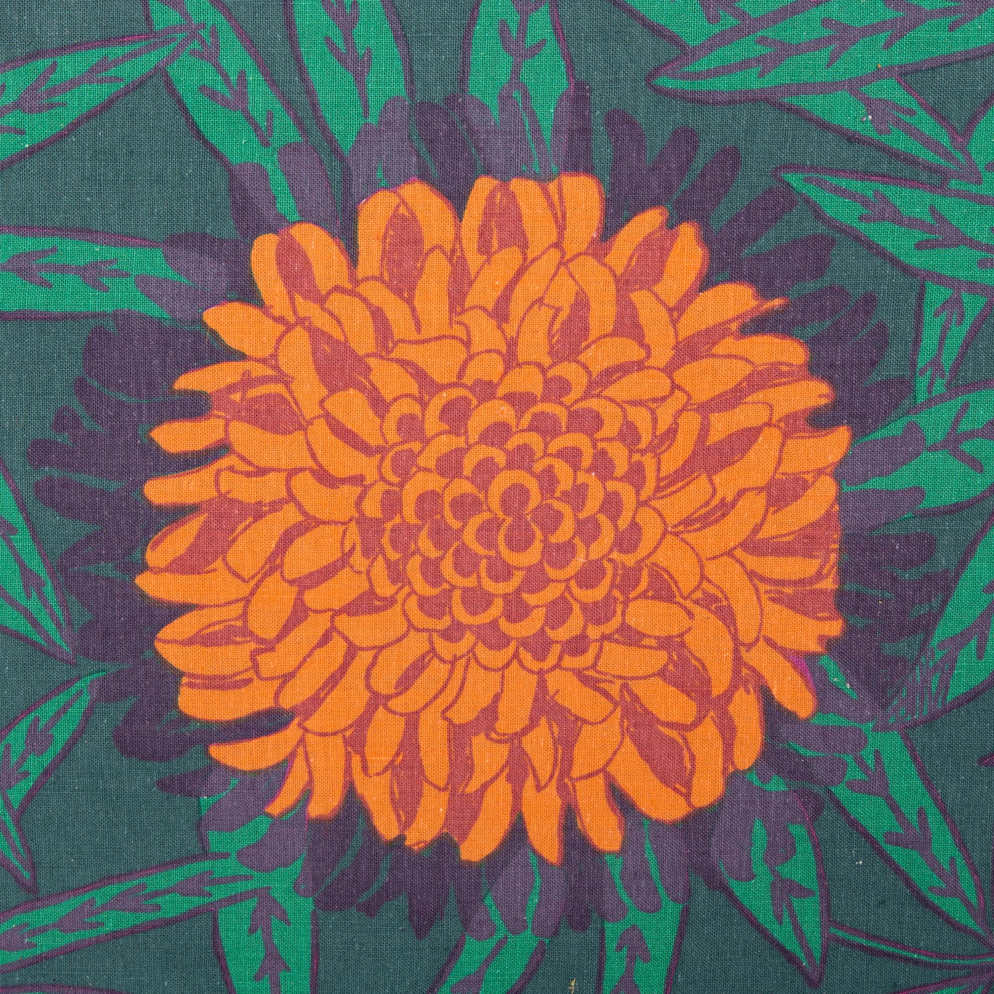 VIOLA GRÅSTEN, TYG, "Peonia", handtryckt, ca 566 x 124,5 cm (full bredd 131 cm), Mölnlycke.