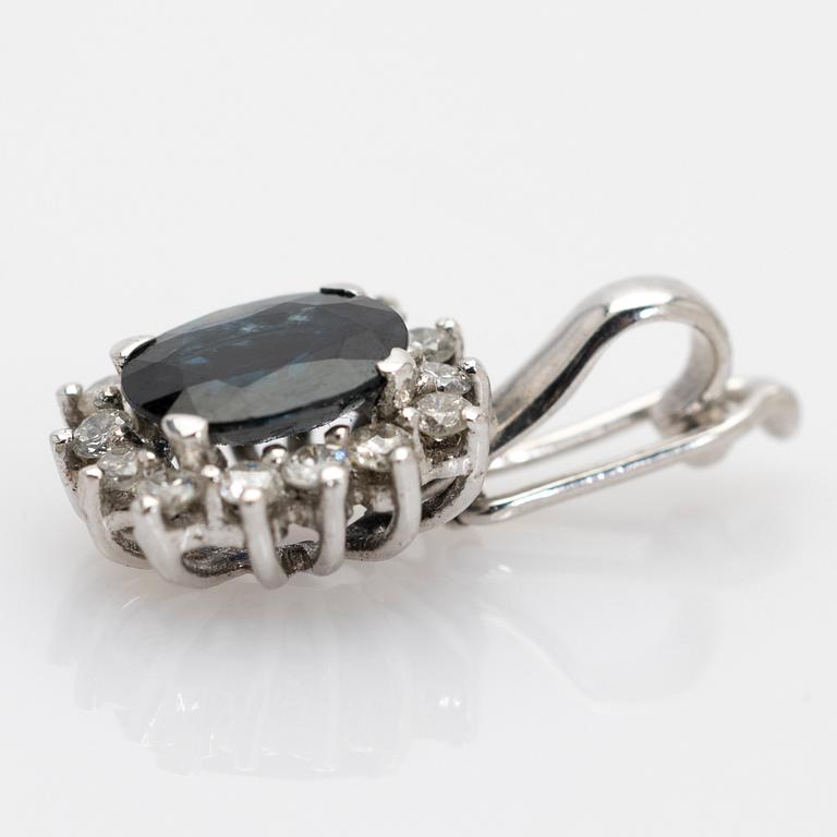 Pendant, 18K white gold with sapphire and diamonds.
