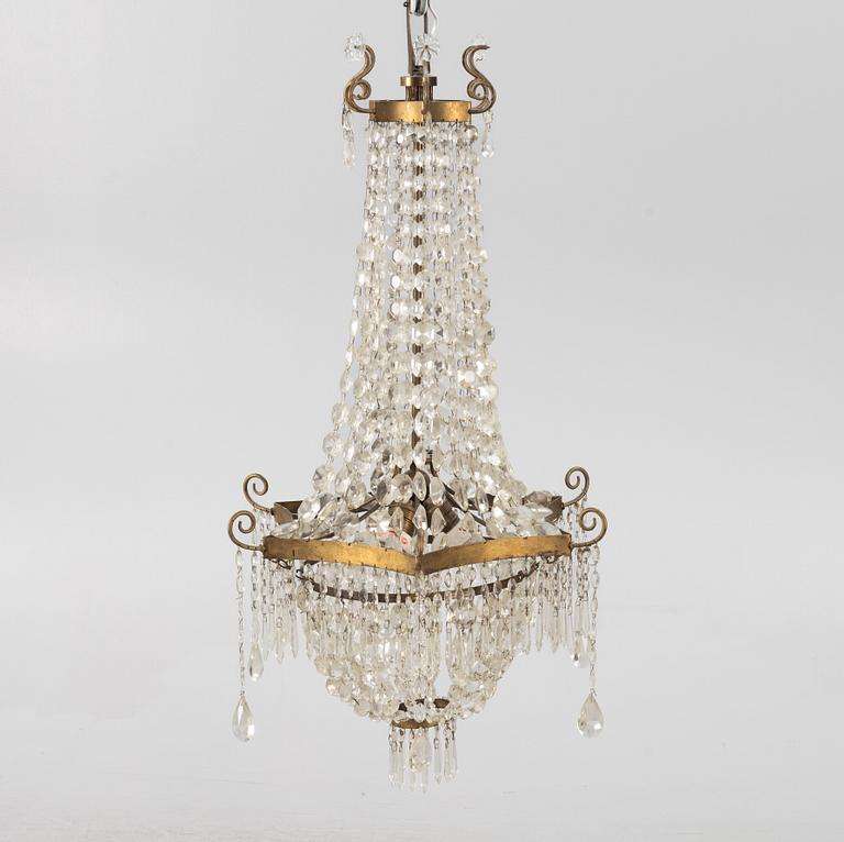 A chandelier, early 20th Century.