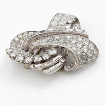 Broschclip platina med baguette-, åttkant- och runda briljantslipade diamanter, Art déco, Frankrike.