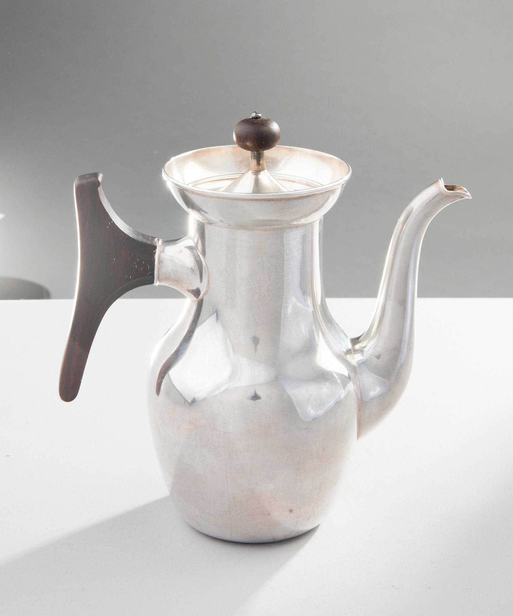 Tapio Wirkkala, KAFFEKANNA, SOCKERSKÅL OCH GRÄDDKANNA.