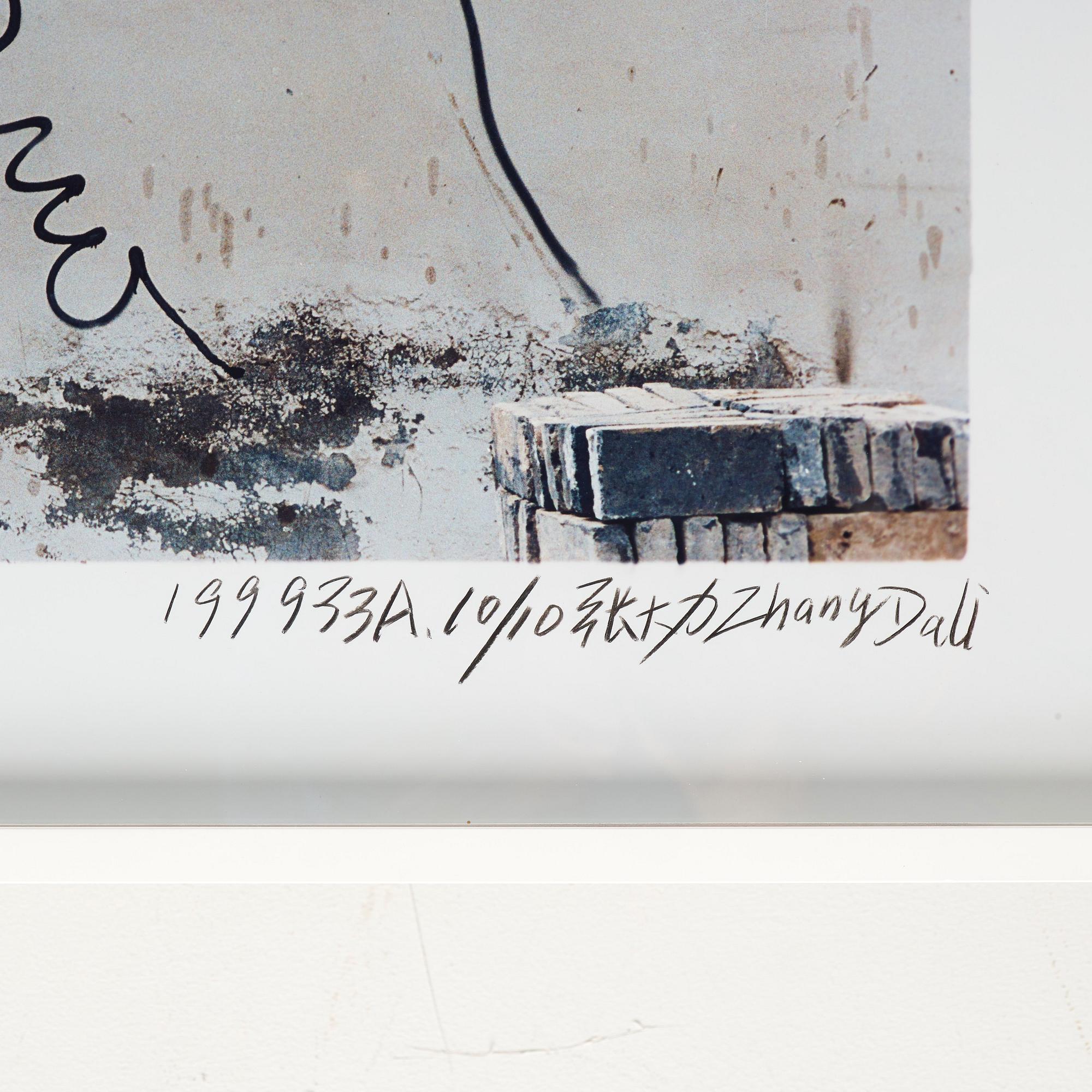 Zhang Dali, "Dialogue and Demolition", 1999.