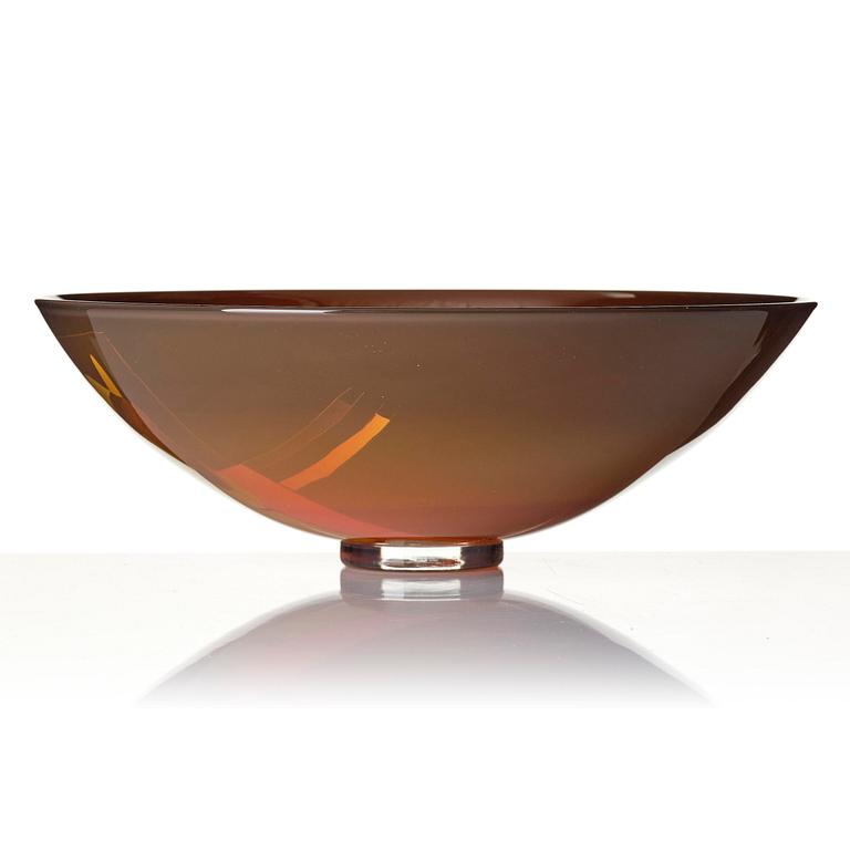 Klas-Göran Tinbäck, a blasted glass bowl, blown by Wilke Adolfsson, 1985.