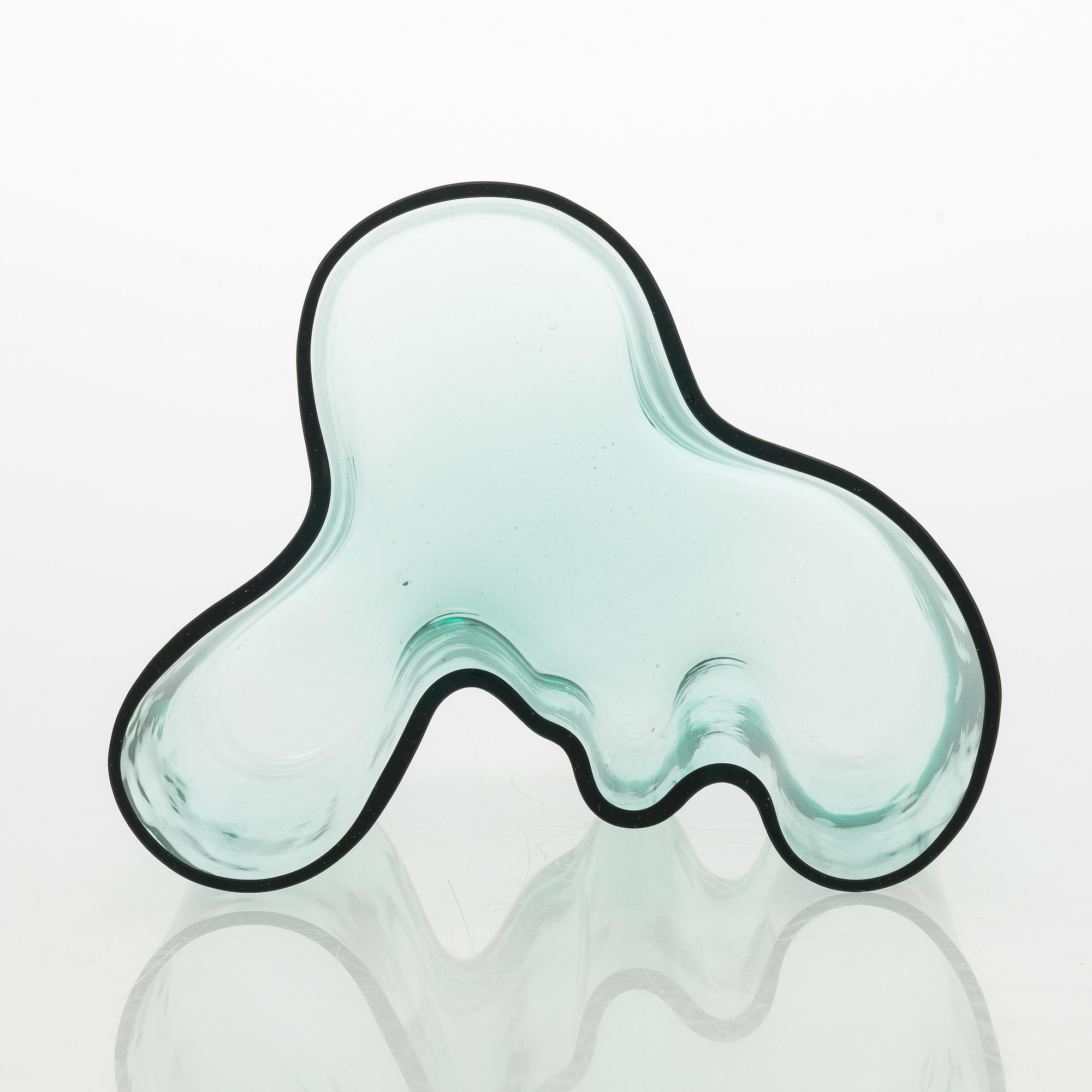 Alvar Aalto, A '9750' vase Karhula Glassworks in production 1937-1949.