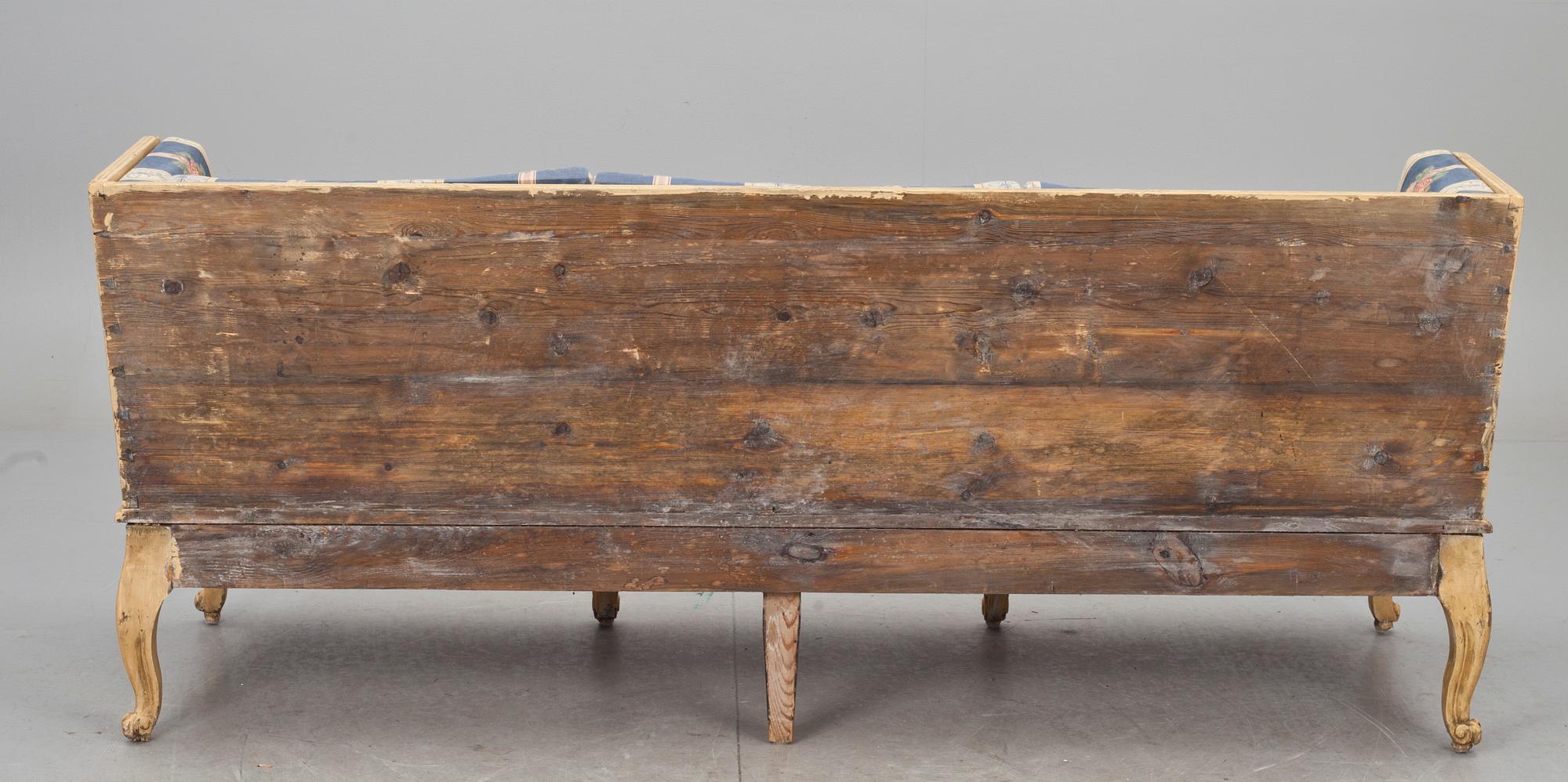 TRÅGSOFFA, rokokostil, omkring 1900.