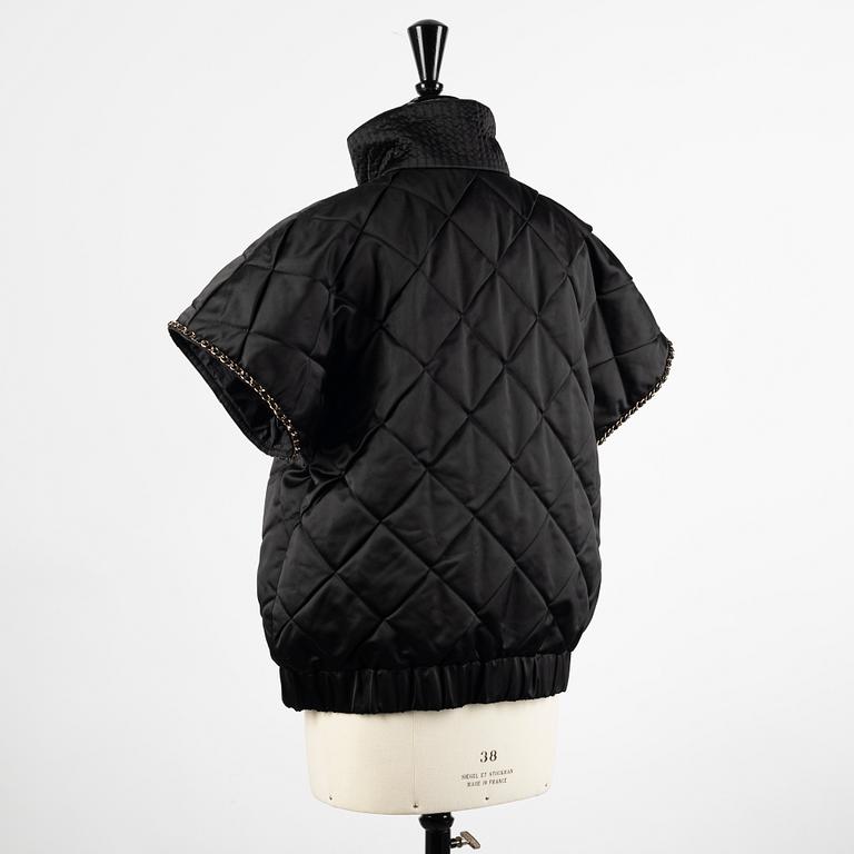 Chanel, jacket/vest, size Fr 38.
