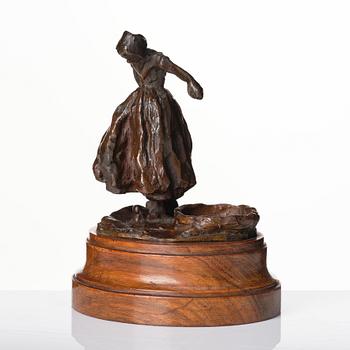 Carl Milles, Woman carrying water (for salt and pepper).