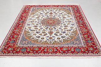 A carpet, old Esfahan, ca 310 x 204 cm.