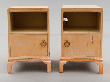 SÄNGBORD, 1 par, 1900-tal.