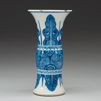 A blue and white vase, Qing dynasty, 18th Century.