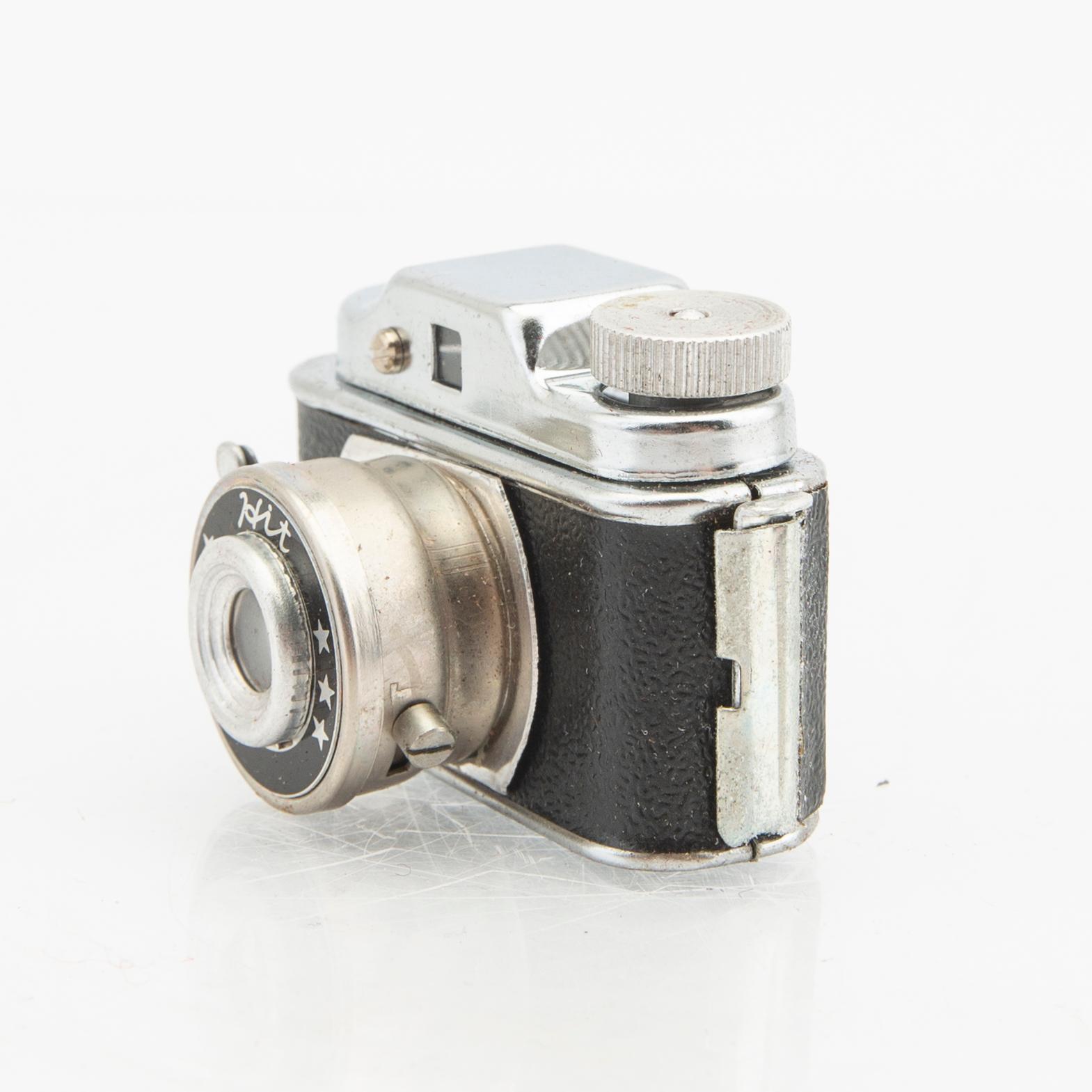 A Japanese 1950s subminiature camera with film.