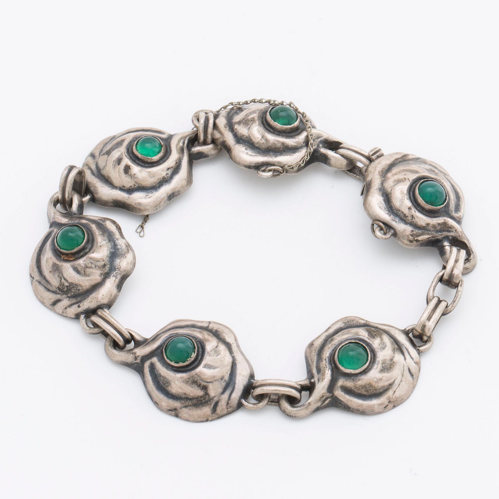 SILVER JEWELLERY, JUGEND; bracelet Bertil Häggströms Guldsmedsaffär Boden, ring and brooch.