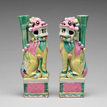 852. A pair of famille rose joss stick holders, Qing dynasty, circa 1800.