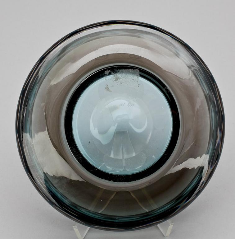 SKÅL, glas, "Ventana", Mona Morales-Schildt, Kosta. Undertill märkt "Kosta SAS 5775".