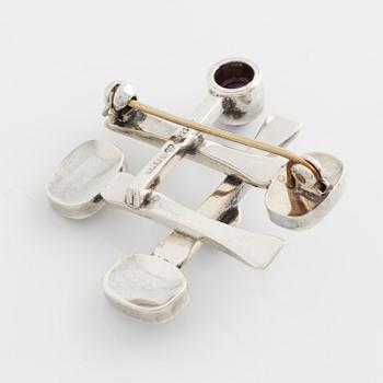 Arvo Saarela, brooch, silver with cabochon-cut amethysts.