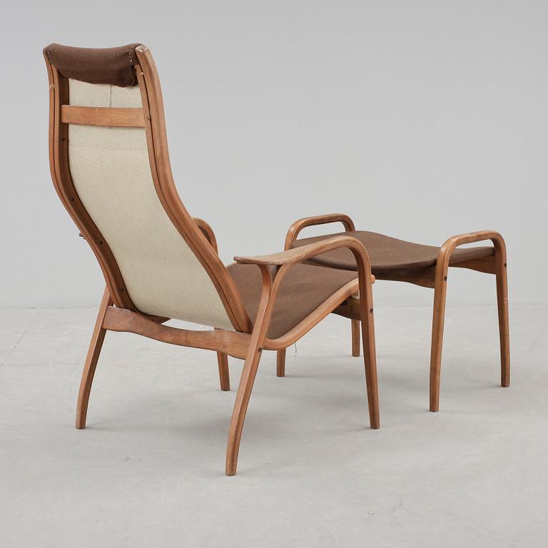 FÅTÖLJ samt FOTPALL, "Lamino", Yngve Ekström.