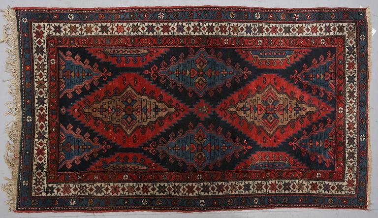 MATTA, Azerbadjan, old, ca 210 x 118 cm.