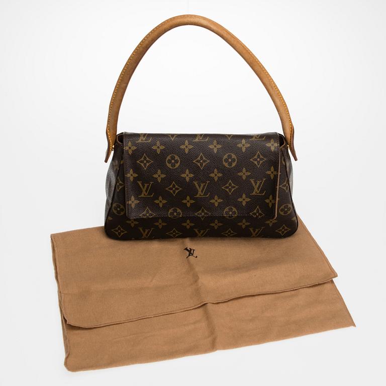 VÄSKA, "Mini Looping", Louis Vuitton.