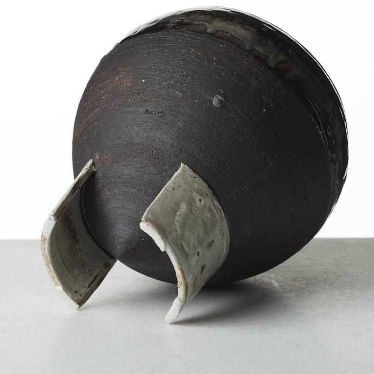 Carl-Harry Stålhane, a unique stoneware jar, Rörstrand, Sweden 1960's.