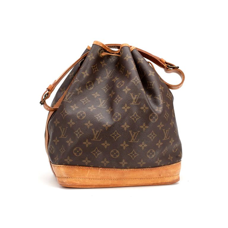 LOUIS VUITTON, a Monogram canvas "Noé" shoulder bag.