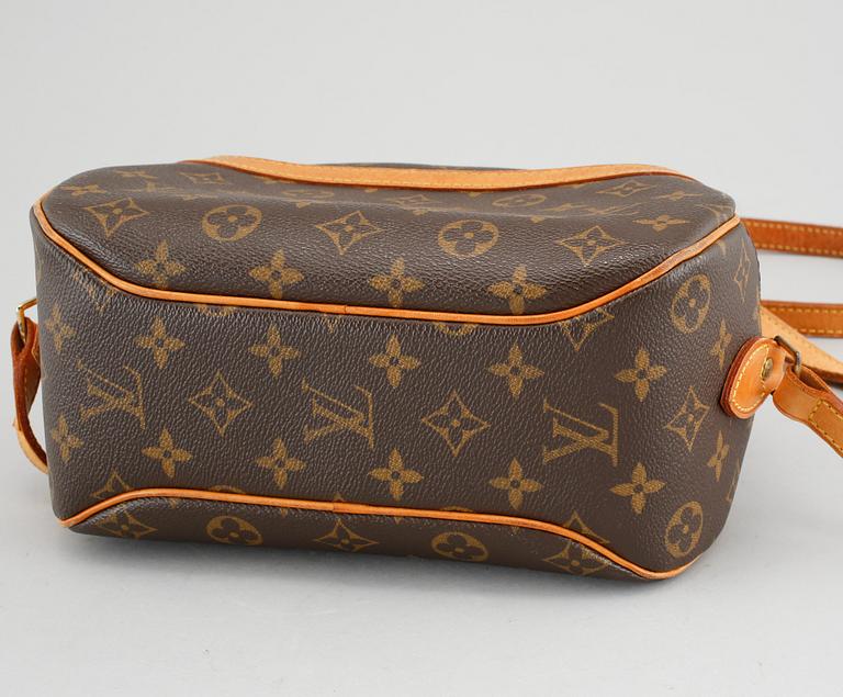 A 'Blois' handbag from Louis Vuitton.