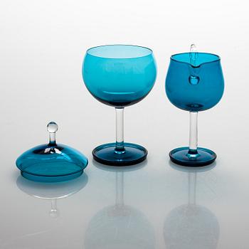 Nanny Still, An 8-piece 'Harlekiini' glassware set for Riihimäen Lasi. Designed in 1958.