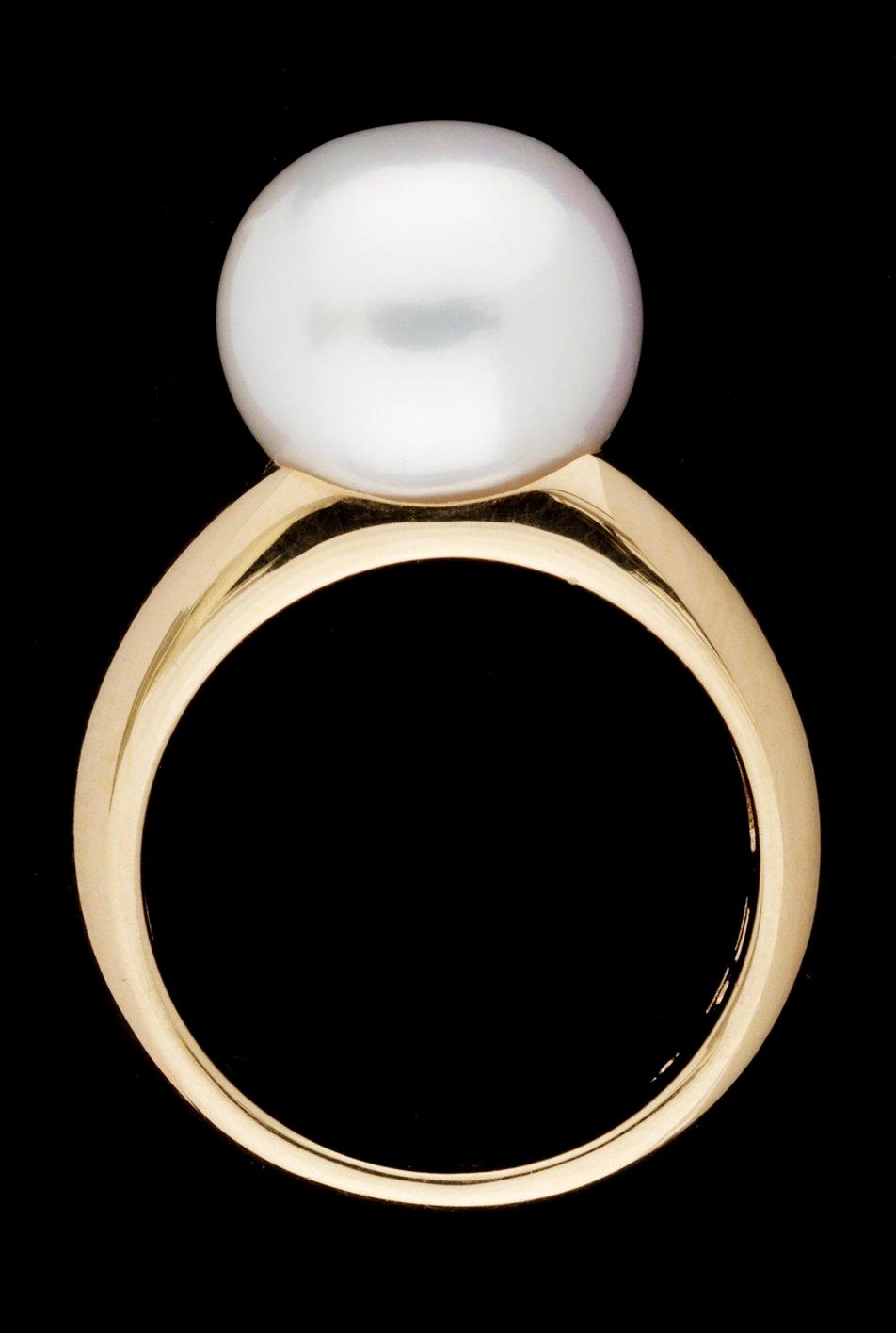 RING, 18 k guld med odlad sötvattenspärla, ca 12 mm.
