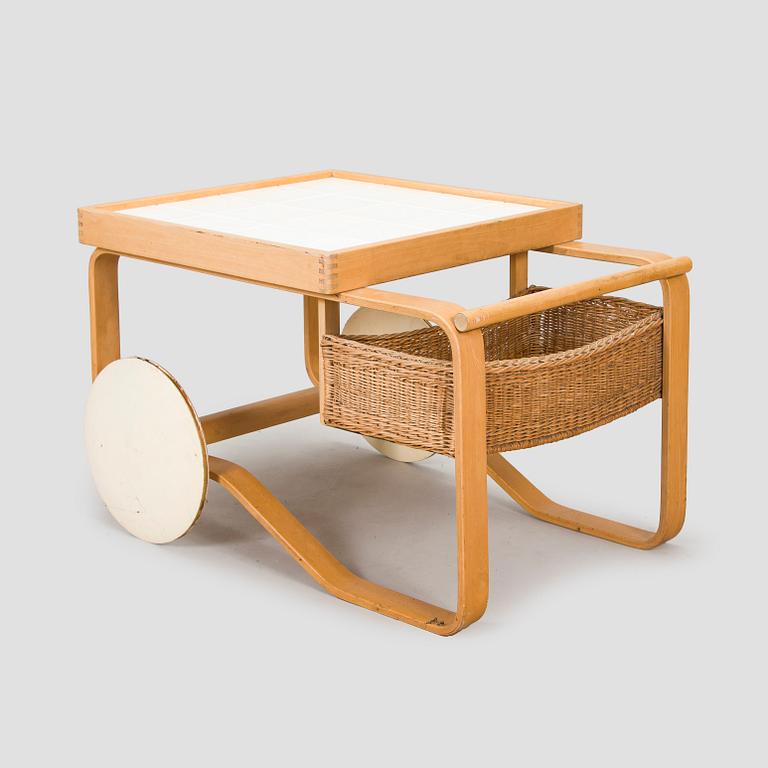 Alvar Aalto, tarjoiluvaunu, malli 900, Artek 1970-luku.