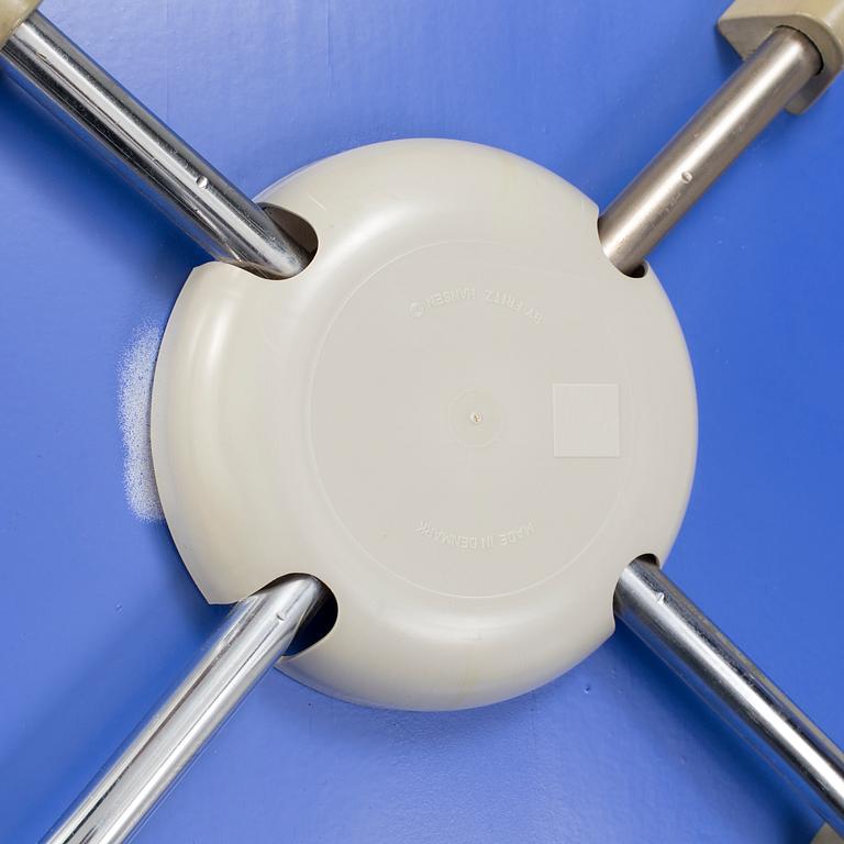 ARNE JACOBSEN, STOLAR, 4 st, "Sjuan", märkta, Fritz Hansen, Danmark, 1980-tal.