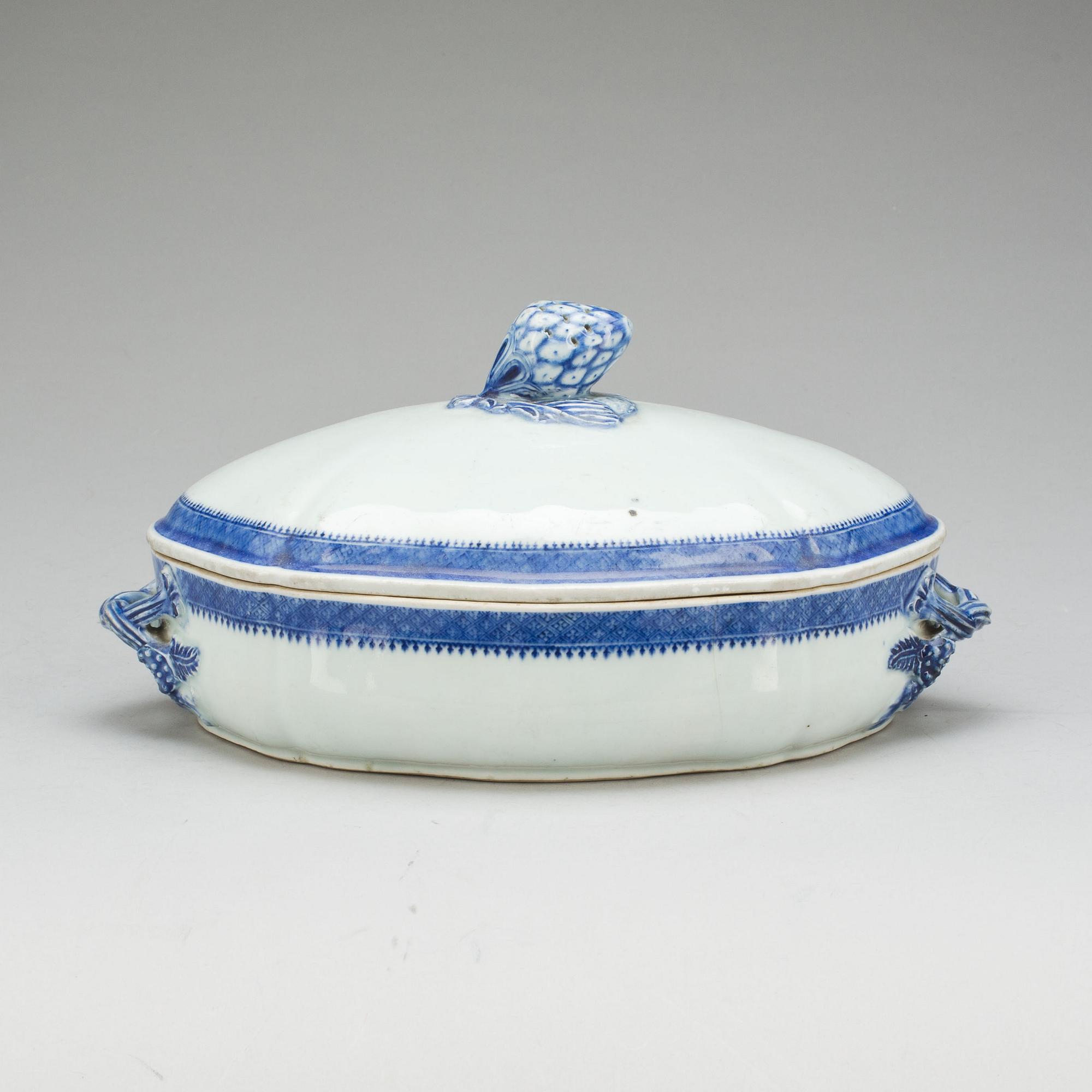 LOCKTERRIN, porslin, Kina, Jiaqing (1796-1820).