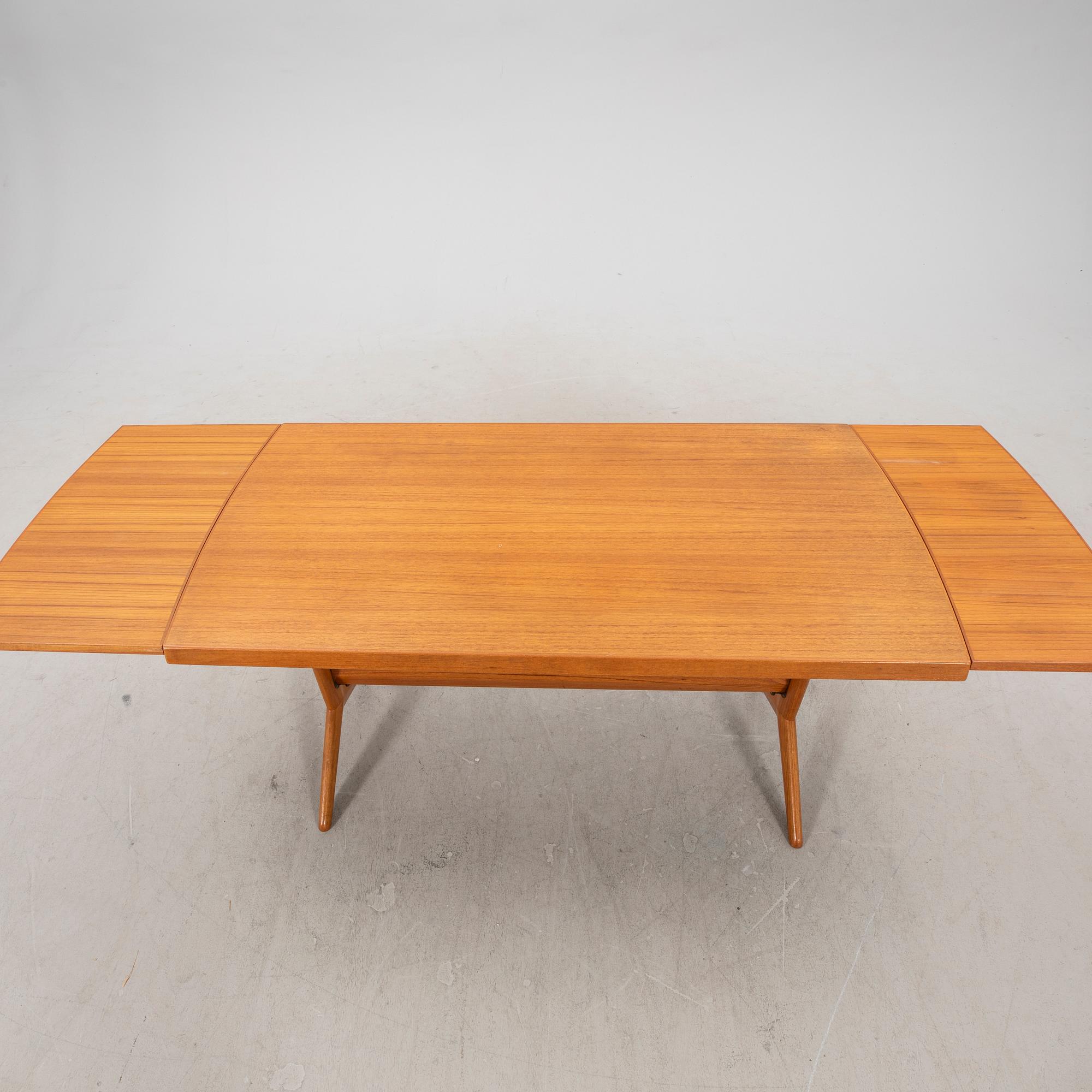 A 1950/60s teak coffee table/dining table.