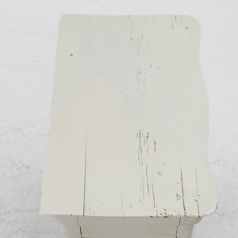 A cupboard, Rococo, 18th century.