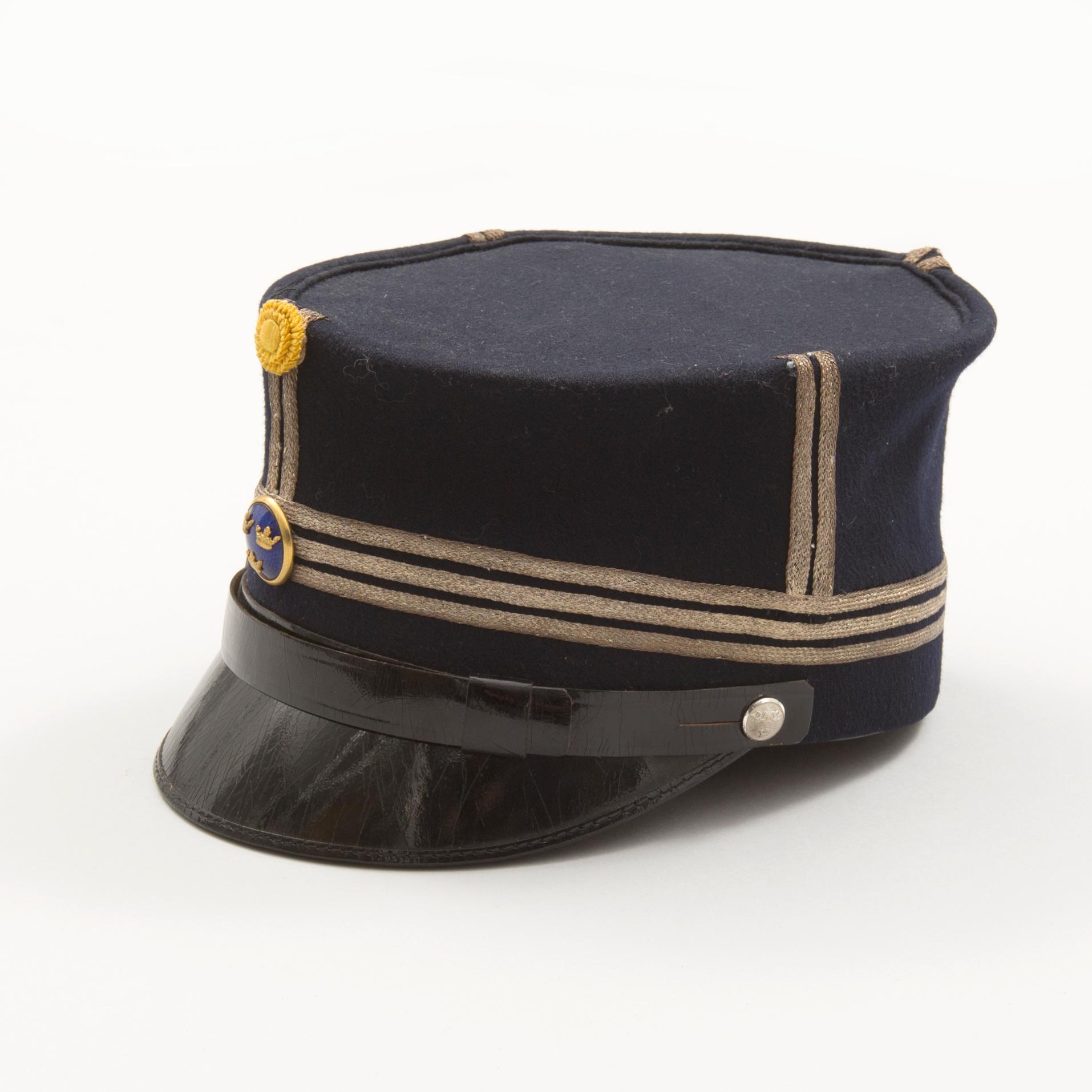 a Swedish early 20th Century four piece Swedish military uniform for captain at Svea Livgarde in Stockholm.