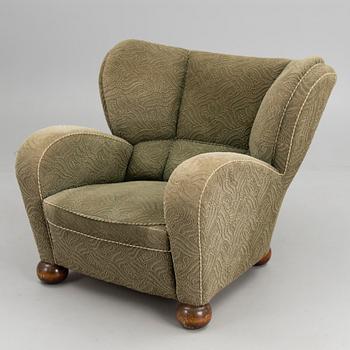 An 'Aulanko-model' armchair designed in 1939.