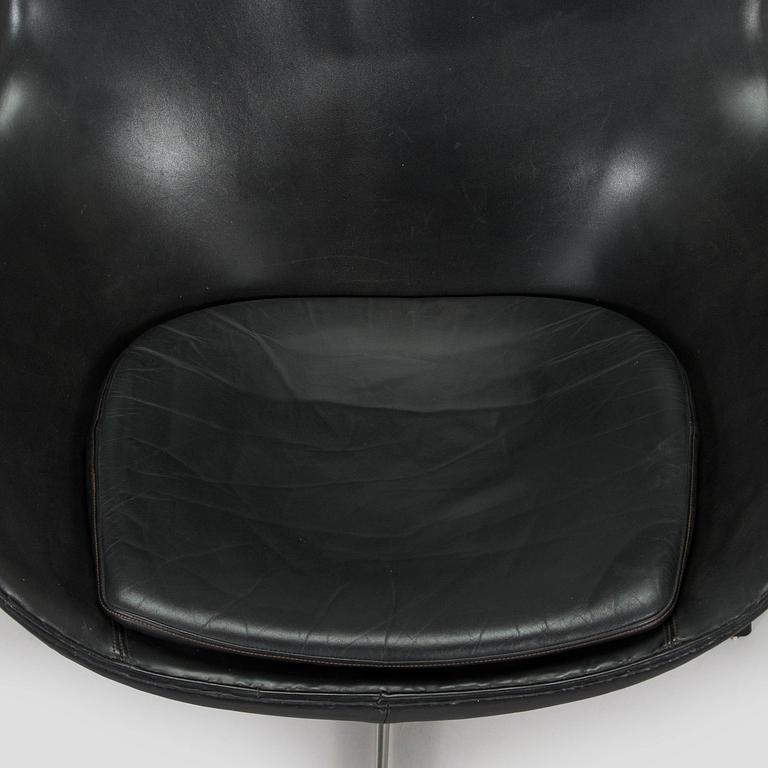 Arne Jacobsen, fåtölj, "Ägget", Fritz Hansen, Danmark, omkring 1960.