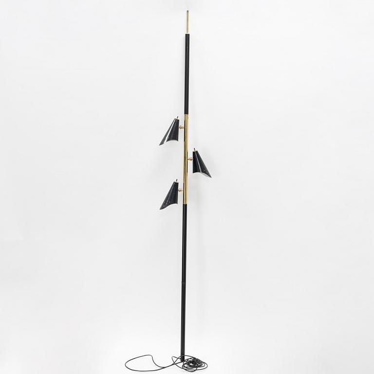 A mid 20th century floor lamp.
