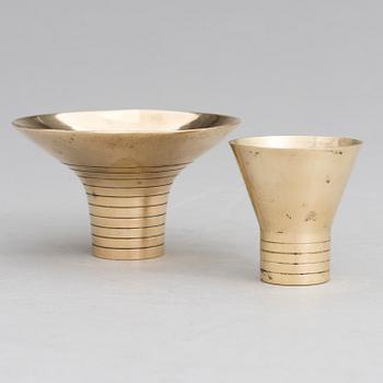 PAAVO TYNELL, a 1940's beaker and a bowl by Taito, Finland.