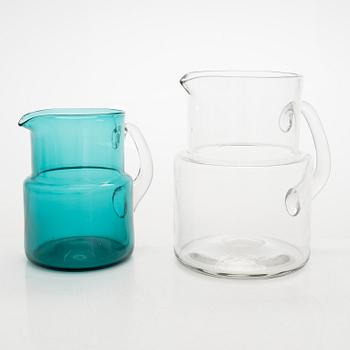 Saara Hopea, dricksglas, 26 st och kannor, 2 st, Nuutajärvi Notsjö.