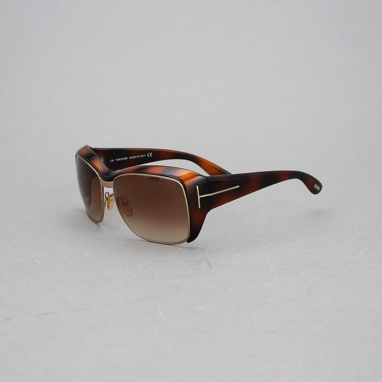 SOLGLASÖGON, "Kellan"  Tom Ford.