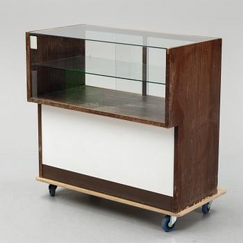A mid 20th century cupboard.