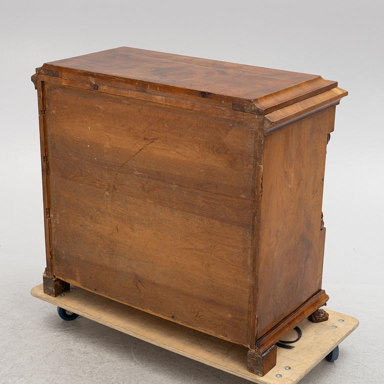 Chest of drawers, Karl Johan, first half of the 19th century.