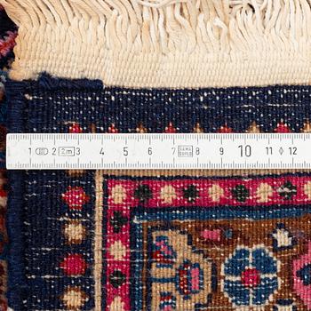 Matta, orientalisk, ca 302 x 210 cm.