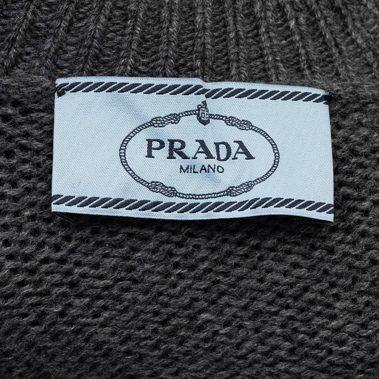 Prada, kofta, storlek 38.