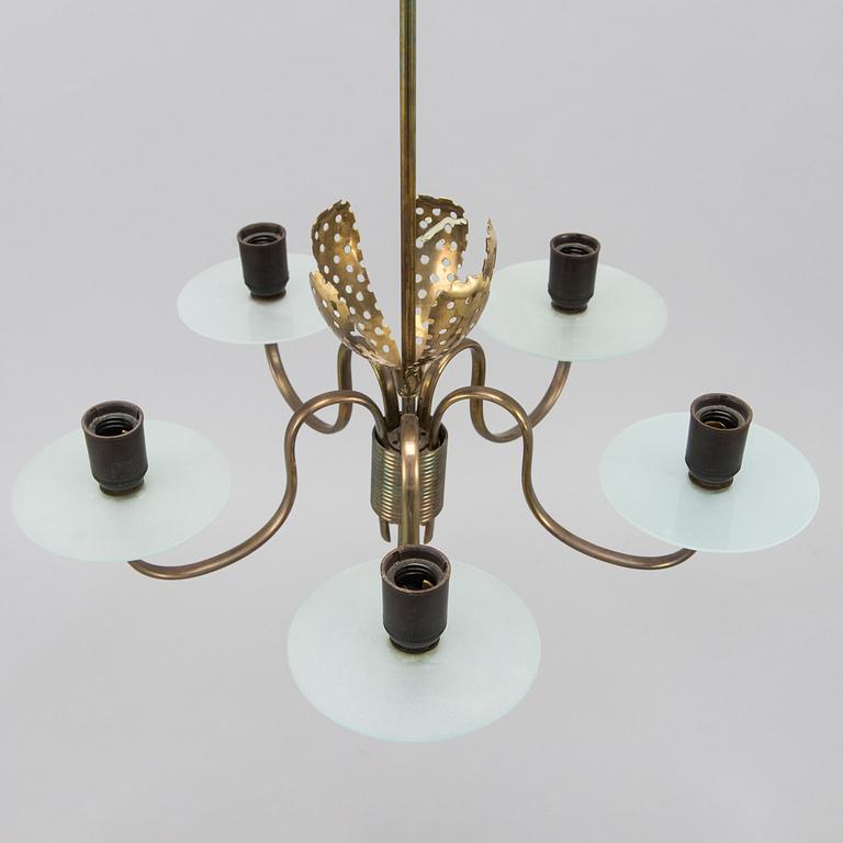 Paavo Tynell, A '9030' chandelier for Taito. Made to order 1950.