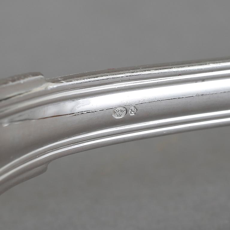 BESTICKUPPSÄTTNING, 96 delar, silver, Modell Gammaldansk, danska silverstämplar Cohr. Tot vikt ca 6 kg.